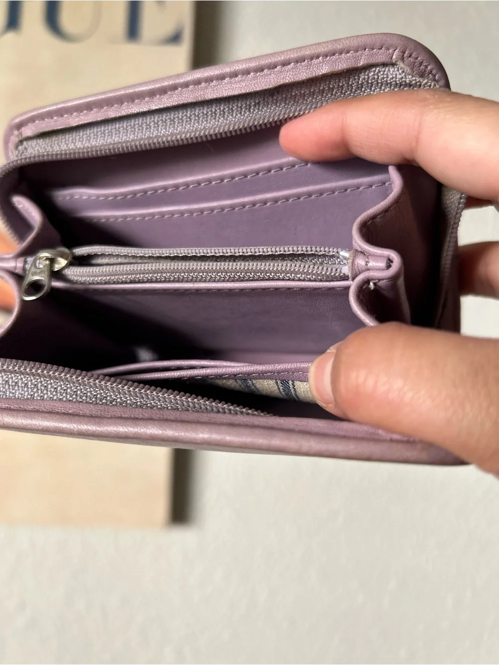 Vintage Coach Lavender Zip-Around Compact Clutch Wallet (Style 6901)